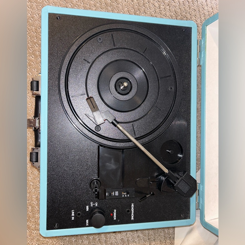 Portable Blue Turntable Case - Picture 4 of 5